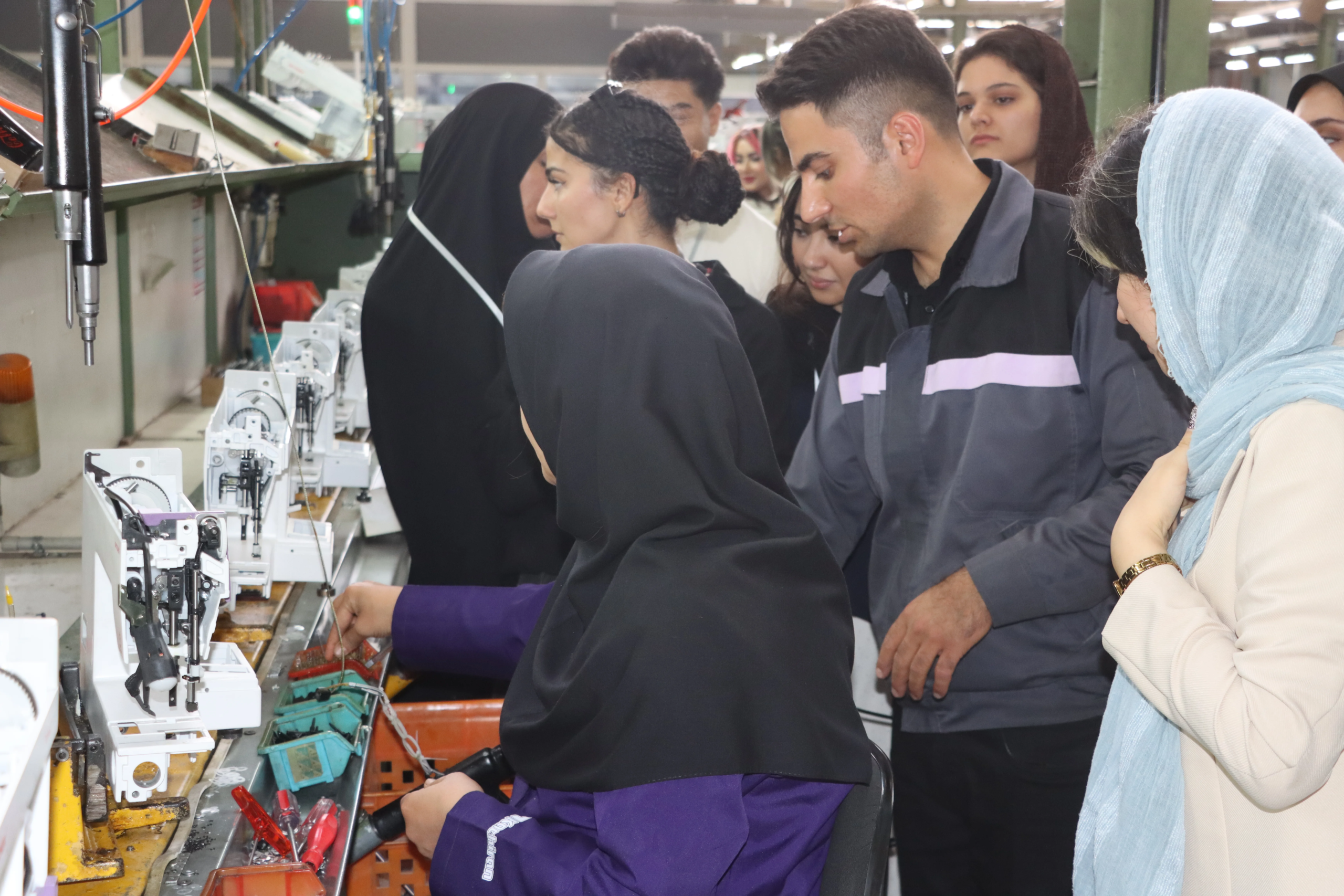 بازدید از خط تولید کارخانه کاچیران