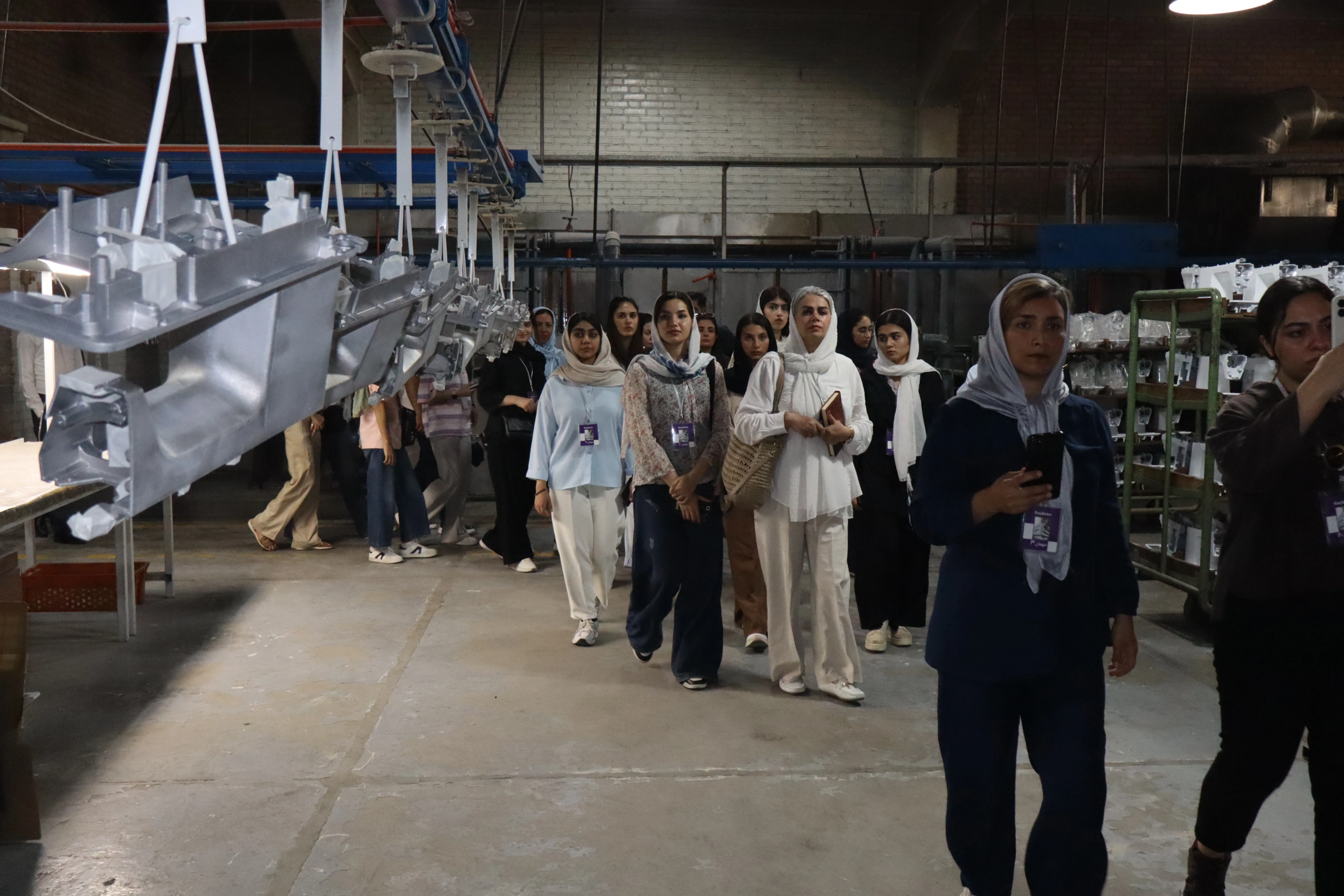 بازدید دانشجویان طراحی و دوخت بجنورد از کارخانه کاچیران